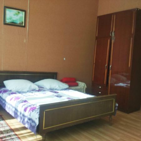 Guest House Knarik Jvari Buitenkant foto