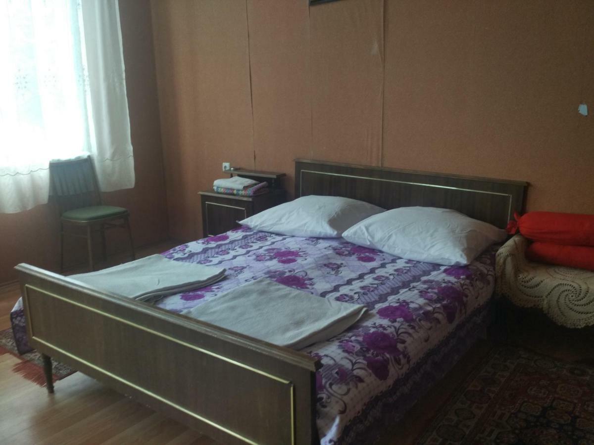 Guest House Knarik Jvari Buitenkant foto